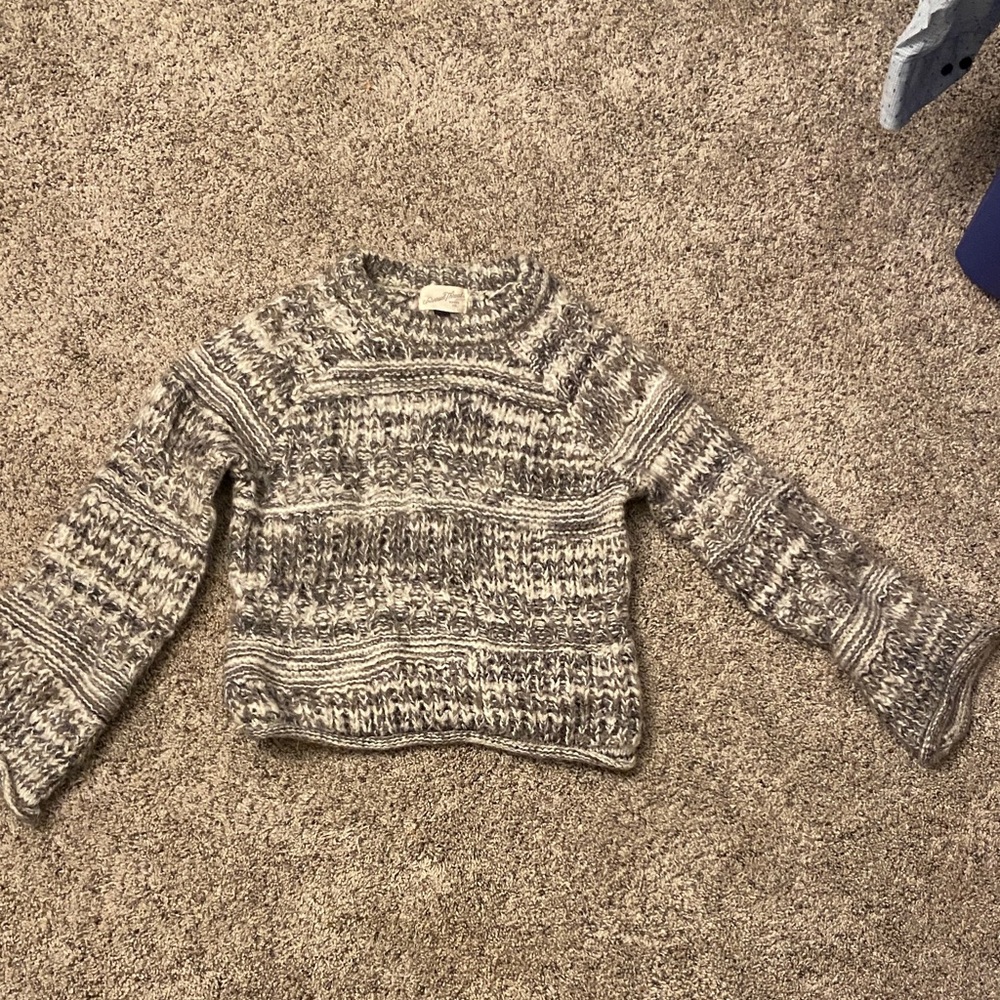 Universal Thread Women's Knit Sweater - Gray and Cream